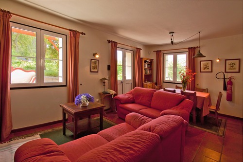 imgi 4 cottage sittingroom2